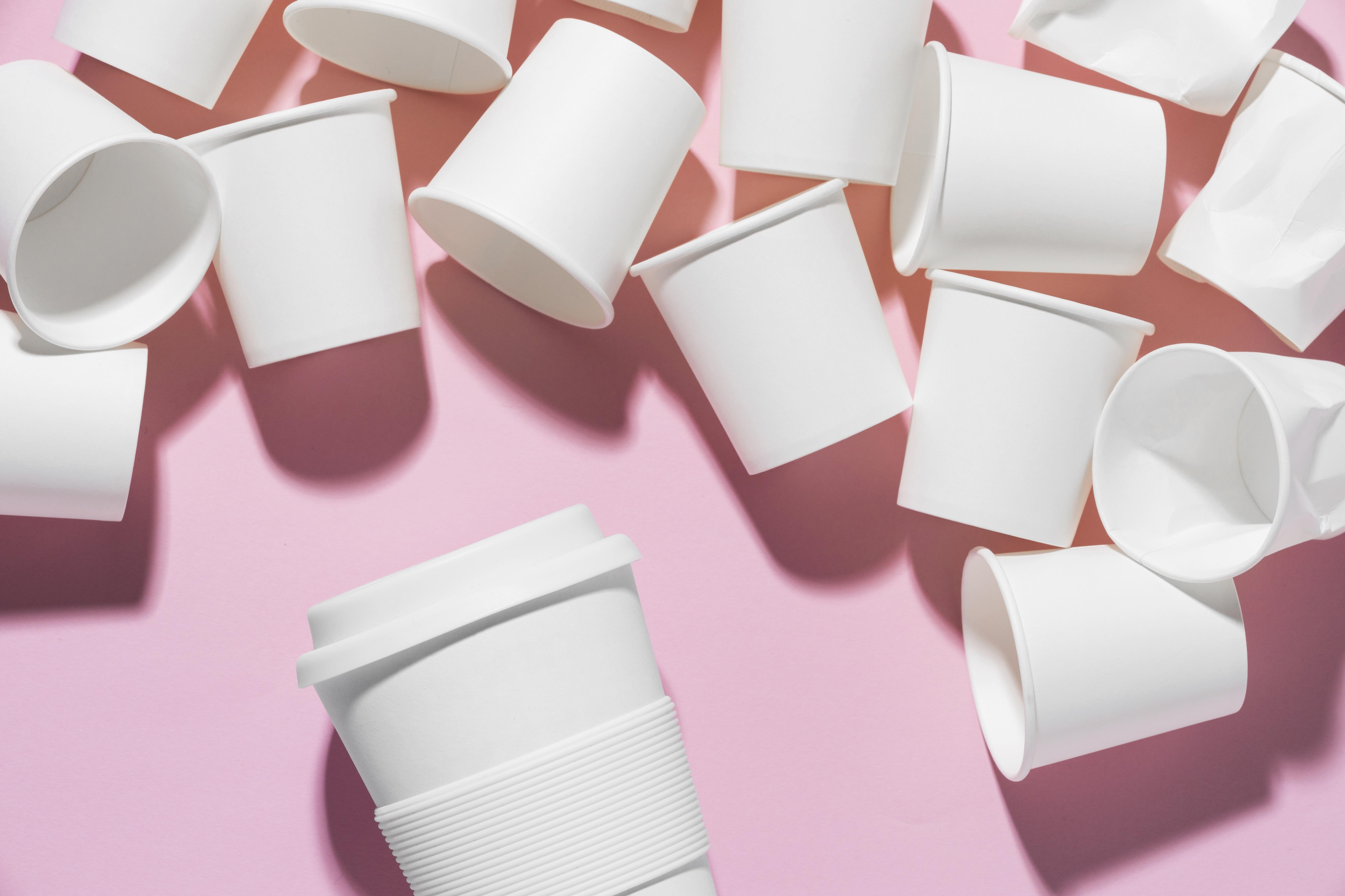 Incentivi alle imprese per realizzare prodotti alternativi alla plastica monouso